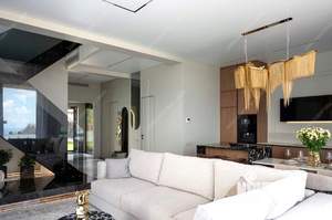 Дом 300м², 2-этажный, участок 12 сот.  