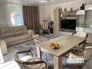 Дом 157м², 2-этажный, участок 10 сот.  