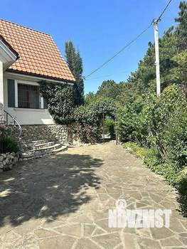 Дом 260м², 2-этажный, участок 15 сот.  