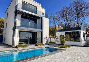 Дом 275м², 3-этажный, участок 5 сот.  