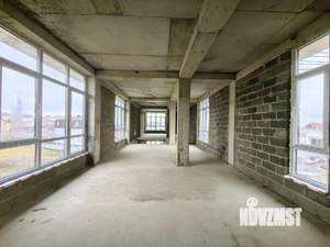 Коттедж 330м², 3-этажный, участок 6 сот.  