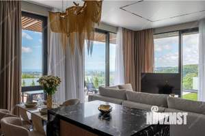 Дом 300м², 2-этажный, участок 12 сот.  