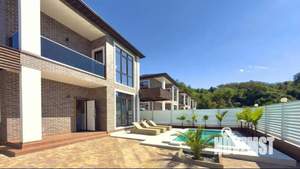 Дом 180м², 2-этажный, участок 4 сот.  