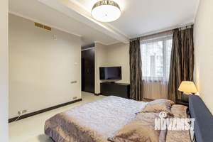 Коттедж 450м², 2-этажный, участок 18 сот.  