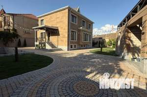 Дом 340м², 3-этажный, участок 7 сот.  