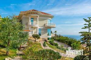 Коттедж 600м², 3-этажный, участок 24 сот.  