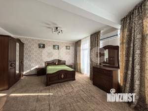 Дом 353м², 3-этажный, участок 7 сот.  