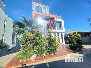 Дом 160м², 3-этажный, участок 3 сот.  