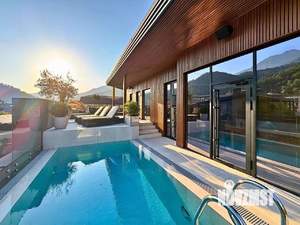 Дом 350м², 3-этажный, участок 5 сот.  