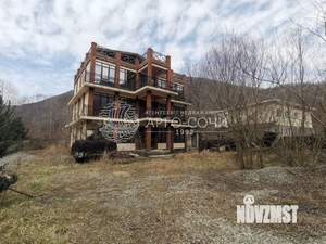 Дом 382м&sup2;, 3-этажный, участок 13 сот.  