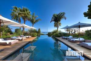 Дом 380м², 3-этажный, участок 16 сот.  