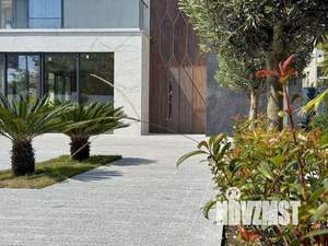 Дом 240м², 3-этажный, участок 4 сот.  