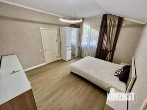 Дом 180м², 2-этажный, участок 6 сот.  
