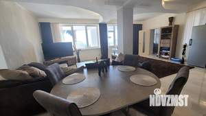Дом 250м², 3-этажный, участок 6 сот.  