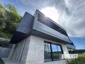 Дом 209м², 2-этажный, участок 4 сот.  