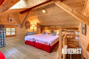 Коттедж 350м², 2-этажный, участок 15 сот.  