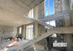 Дом 200м&sup2;, 2-этажный, участок 4 сот.  