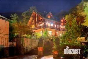 Дом 820м², 3-этажный, участок 120 сот.  