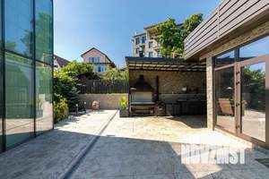 Дом 350м², 3-этажный, участок 7 сот.  