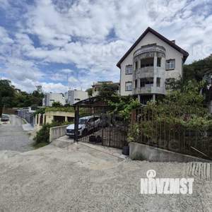 Дом 360м², 3-этажный, участок 7 сот.  