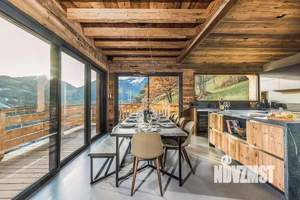 Дом 350м², 2-этажный, участок 10 сот.  