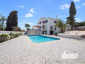 Коттедж 355м&sup2;, 2-этажный, участок 12 сот.  