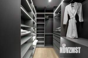 Дом 300м², 2-этажный, участок 8 сот.  