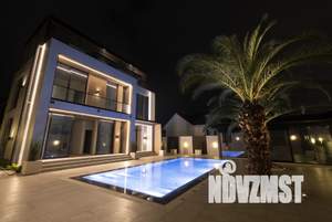 Дом 285м², 2-этажный, участок 6 сот.  