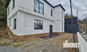 Дом 140м&sup2;, 2-этажный, участок 9 сот.  