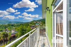 Дом 210м², 2-этажный, участок 6 сот.  