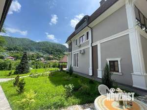 Коттедж 450м², 3-этажный, участок 10 сот.  