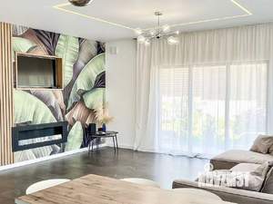 Дом 200м², 2-этажный, участок 10 сот.  