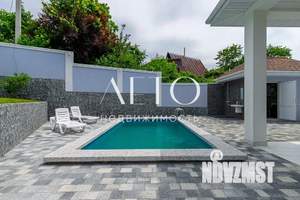 Дом 180м&sup2;, 2-этажный, участок 5 сот.  