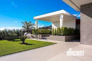 Дом 398м², 3-этажный, участок 7 сот.  