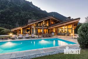 Дом 230м², 2-этажный, участок 11 сот.  