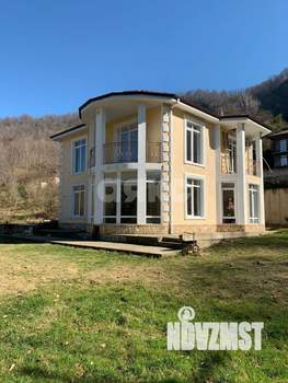 Дом 220м², 2-этажный, участок 15 сот.  