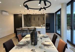 Дом 270м², 2-этажный, участок 5 сот.  