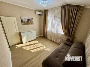 Дом 180м², 2-этажный, участок 6 сот.  