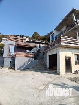 Дом 175м&sup2;, 2-этажный, участок 4 сот.  