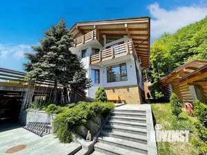 Дом 400м², 2-этажный, участок 10 сот.  