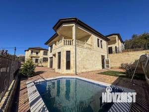 Дом 220м², 2-этажный, участок 4 сот.  