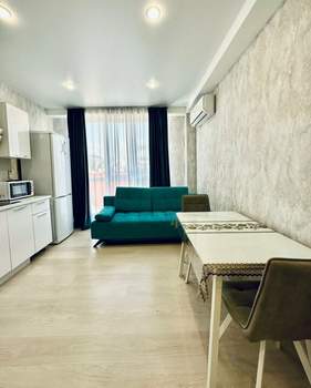 Дом 600м&sup2;, 2-этажный, участок 6 сот.  