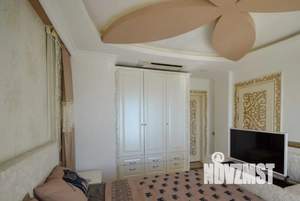 Дом 200м², 2-этажный, участок 6 сот.  