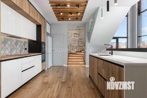 Коттедж 400м², 2-этажный, участок 10 сот.  