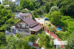 Дом 130м², 2-этажный, участок 5 сот.  