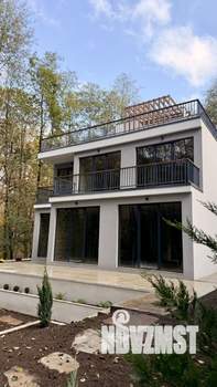 Дом 250м², 3-этажный, участок 5 сот.  