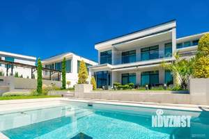 Коттедж 250м², 2-этажный, участок 6 сот.  