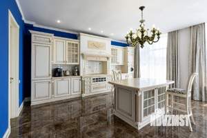 Дом 750м², 2-этажный, участок 24 сот.  