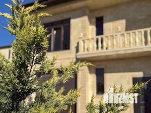 Дом 220м², 2-этажный, участок 4 сот.  