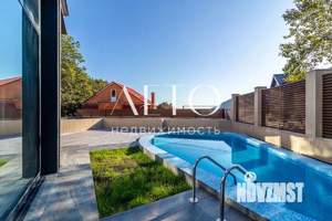 Дом 297м², 3-этажный, участок 8 сот.  